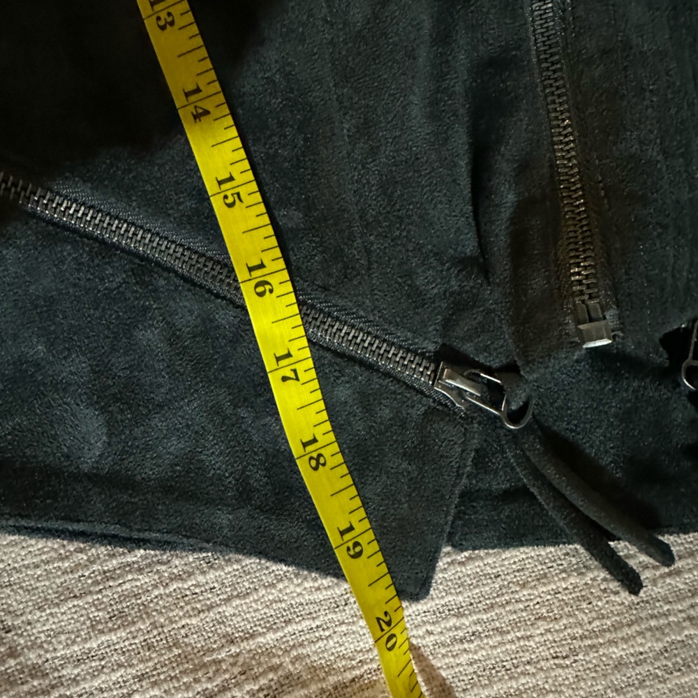 Lulu’s Vegan Suede Moro Jacket Small - Picture 6 of 15